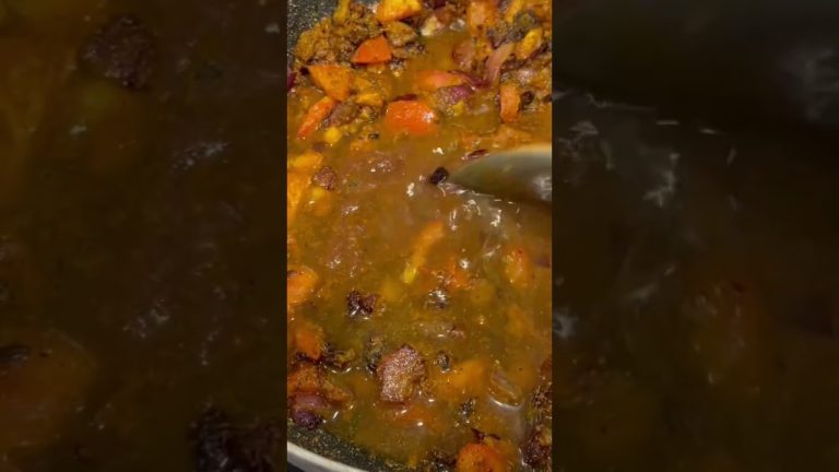 King crab curry #crab #peetalu #indian #food #indianfood #curry #fish #jhansi #seafood #kingcrab