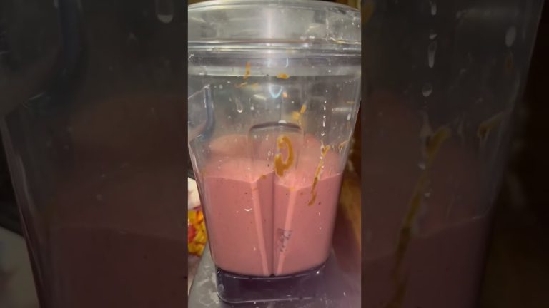 High protein smoothie bowl recipe🥣🫐🍓✨