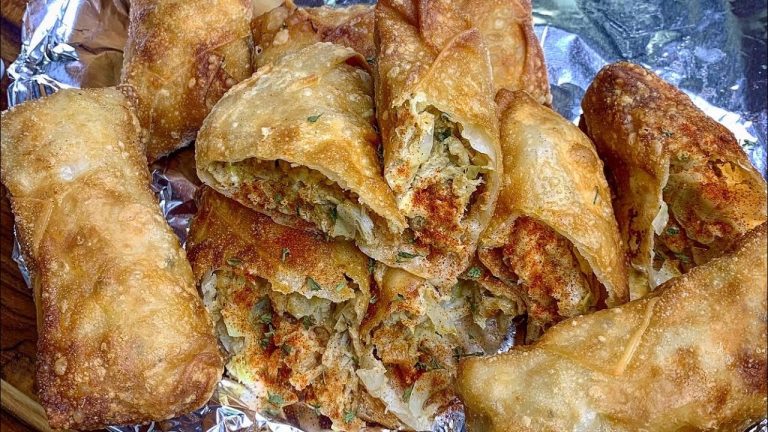 How To Make Seafood Egg Rolls Recipe with dipping sauce