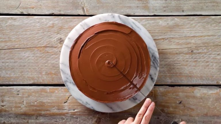 6 Chocolate Dessert Recipes That Taste Like Pure Happiness 🍫