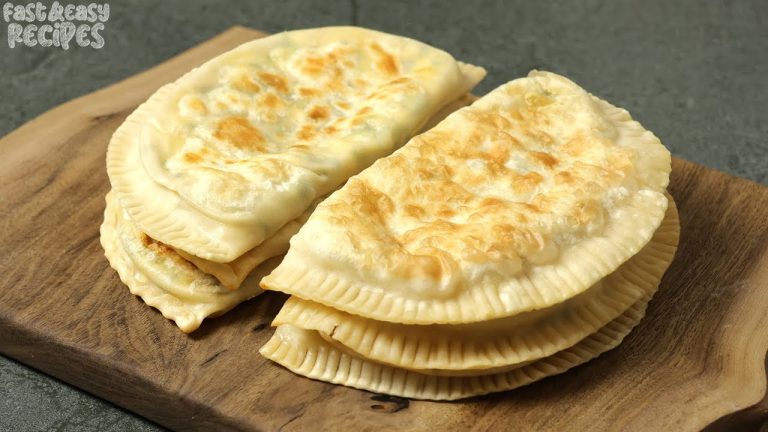 Probably the BEST STREET FOOD Recipe in Europe. CHEAP SNACK! Flatbread is tastier than Bread