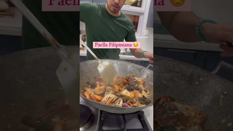 Cooking time #Paella #Cooking #seafood