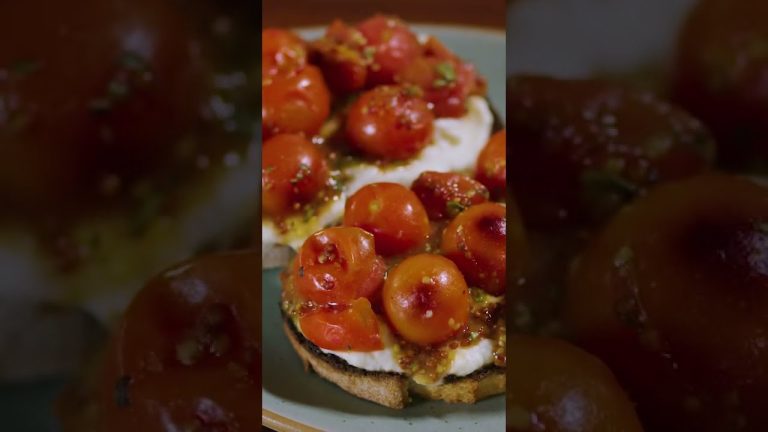 How To Make Cherry Tomato Ricotta Sandwiches #Shorts