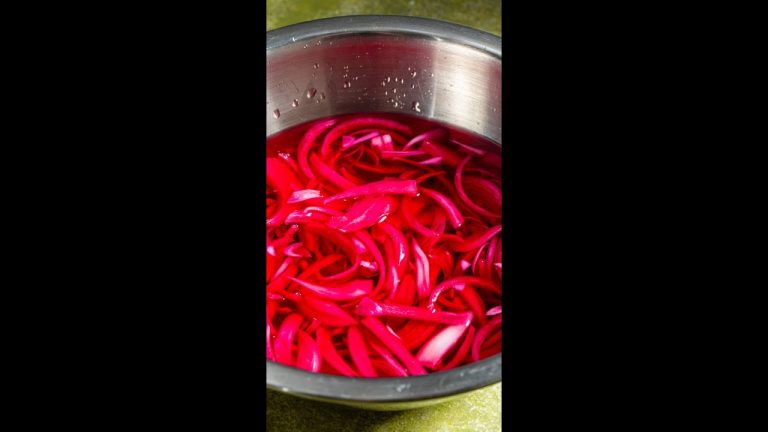 How To Make Quick Pickled Red Onions 🧅 #Shorts
