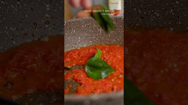 SPICY SHREDDED CHICKEN RECIPE | AYAM SUWIR PEDAS MASAKNYA SIMPLE BANGET !! #shorts