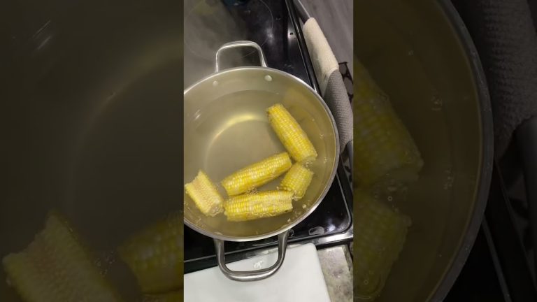 #subscribe #foodie #shorts #shortsvideo #seafood #easyrecipe #recipes #mussels #shrimp #homecooking