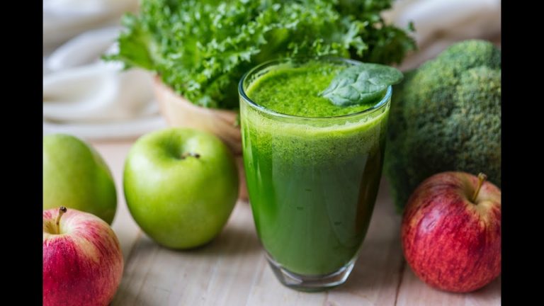 THE NUTRIBULLET GREEN SMOOTHIE RECIPE