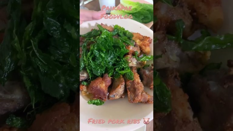 #friedporkribs #friedricerecipe #foodvlog #foodidea #thailand #easymeal #porkrecipe #lunch #basil