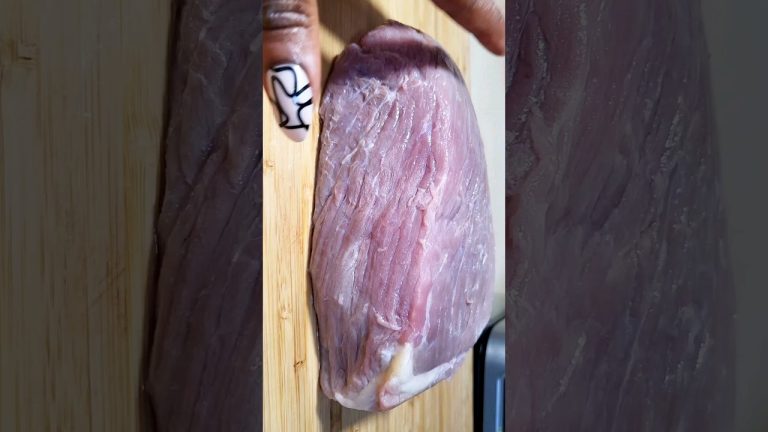 the most delicious but spicy fried beef for stew #food #ghana #shorts #ghanafood #fyp #beef