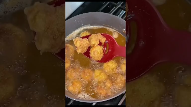 OH BOY!! Shrimp Po Boy #shorts #seafood #recipe #dinnerrecipe # #foodie