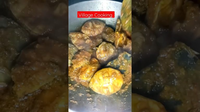 Village Style chicken Recipe in India 🙂Village cooking 🙂India Cooking  #shorts #chicken #cooking