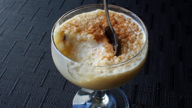 Classic Rice Pudding – Old Fashion Creamy Rice Pudding Recipe – One-Pot Method