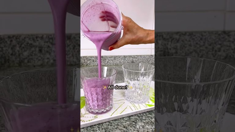 Easy Fruit Smoothie Recipe! 😍 #shorts #healthyrecipes #fyp #trending #snackcares4u #easyrecipe