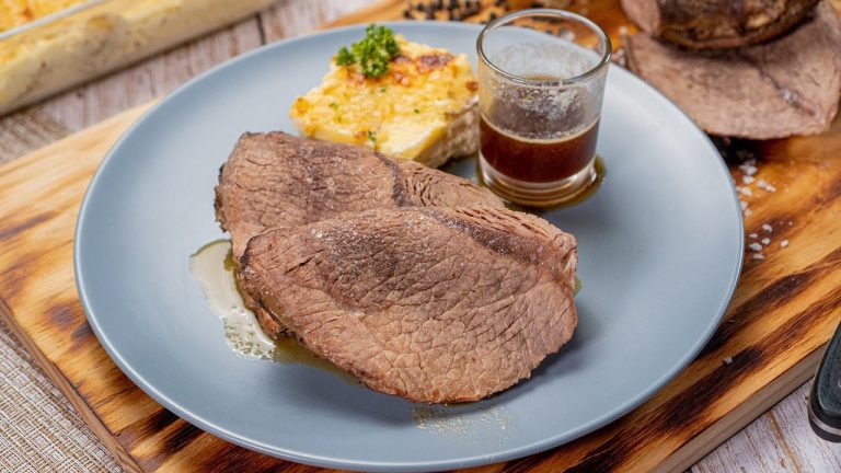 How To Make CROCKPOT DR. PEPPER ROAST BEEF | Recipes.net