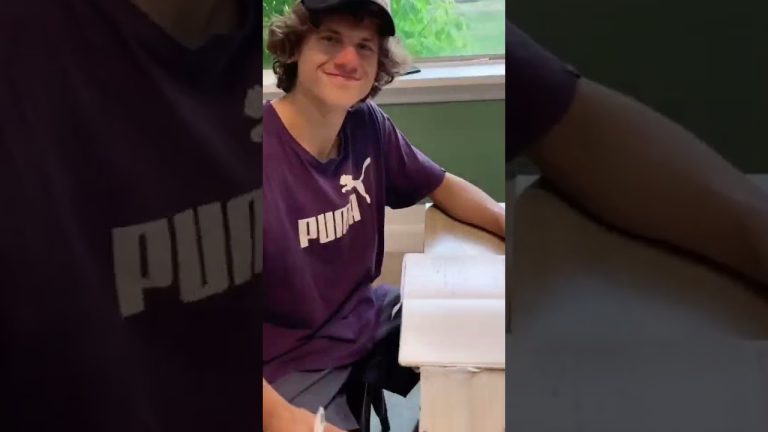 เด็กน้อยฝรั่งอยากกินผัดไทย! @Porplew #วัยรุ่นออสเตรเลีย