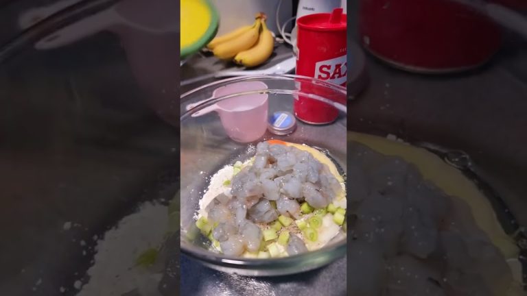 UKOY RECIPE – SHRIMP FRITTERS #shorts #food #filipinofood #ukoy #shrimp #shrimpsrecipe #seafood