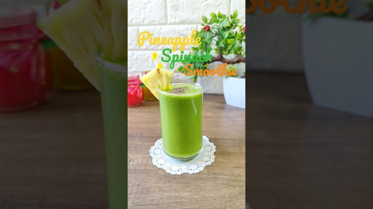 Pineapple Spinach Smoothie | Healthy Recipes | Cook Bake Shake | Shilpika Thakur #shorts #ytshorts