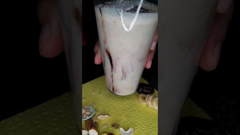 premiere banana smoothie #shorts #viral #smoothie #ytshorts