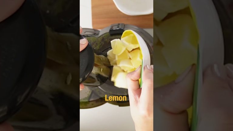 Green juice🌱🥥 Perfect for a long night out 🤷🏽‍♂️ #cookingchannel #howtocook  #latinfood #recipe