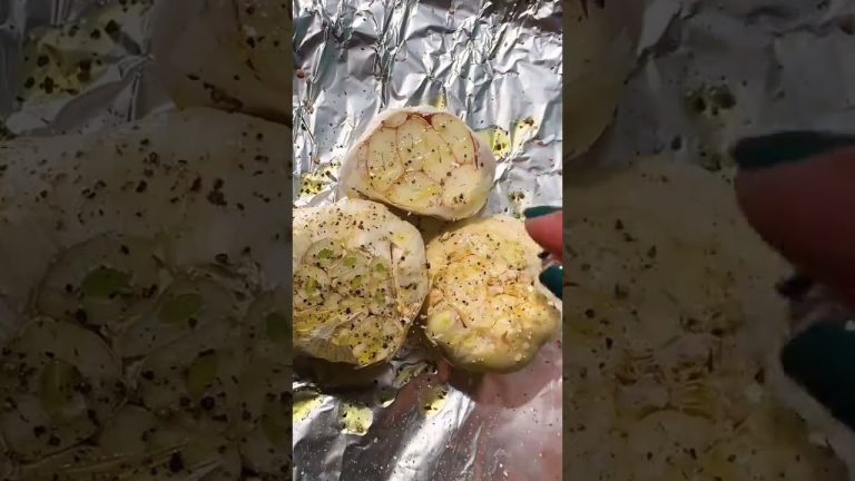 herb & calabrian chili garlic bread | cooking recipes #shorts