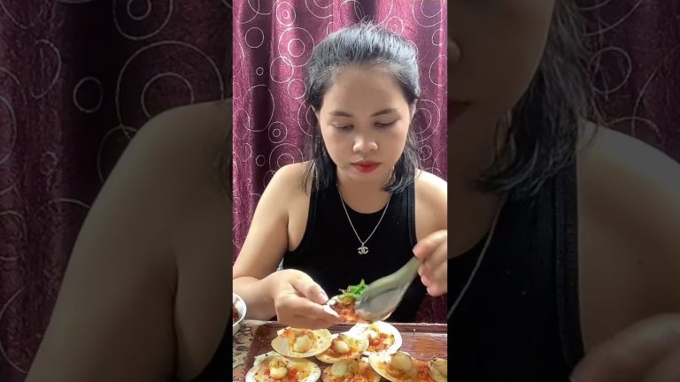 Yummy seafood clam on charcoal fire with special chili 🌶 + oyster 🦪 sauces