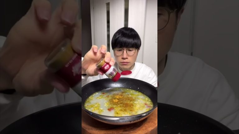 Wine steamed mussels . And paella with the remaining juice . #shorts #food