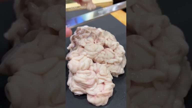 【閲覧注意】タラの腹から大量の〇〇 #sushi#codmilt