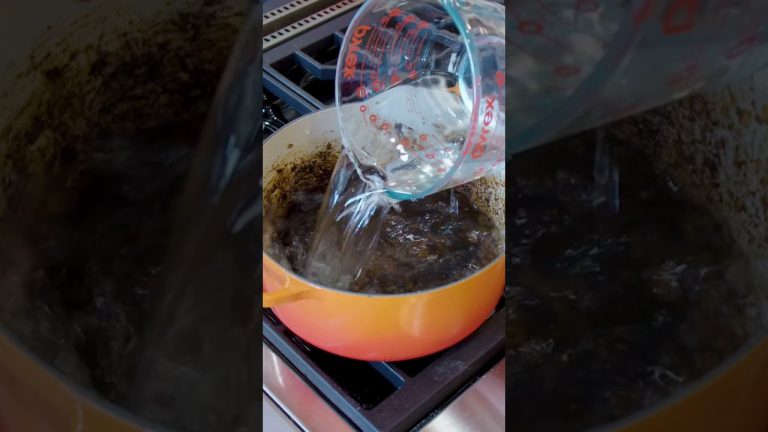 How to clean a Dutch oven with a burned on mess #shorts