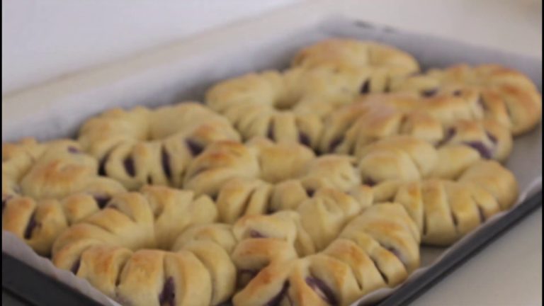 How To Make Pan De Ube ( UBE BREAD RECIPE)