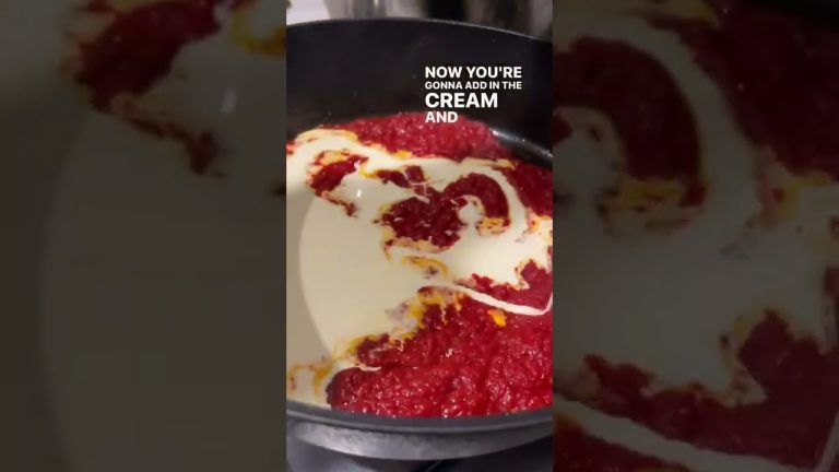 CREAMY. TOMATO. PASTA 🍝 Cooked in the Wolstead Titan Chef’s Pan 👩‍🍳