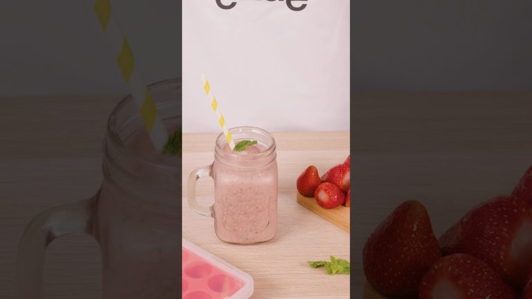 Strawberry Smoothie – Ice cube tray rectangular with lid | Recipes with Lékué