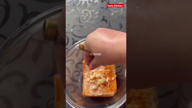 bread lasagna recipe 😋#shorts #ytshorts #youtubeshorts