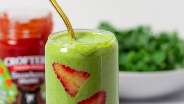 Vegan Strawberry Green Smoothie Recipe
