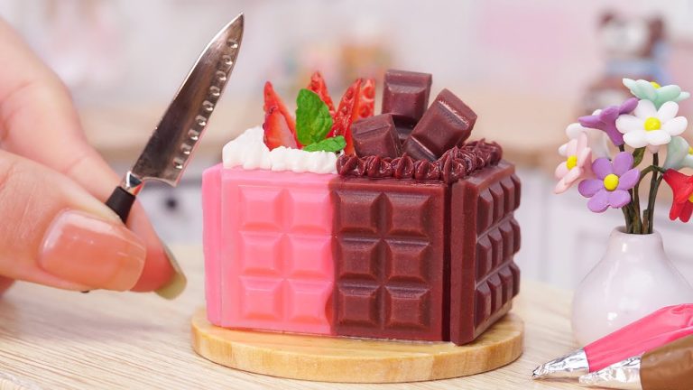 Moist Miniature Softest Half Chocolate Hafl Strawberry Recipe – Easy Dessert Tutorial | Mini Bakery