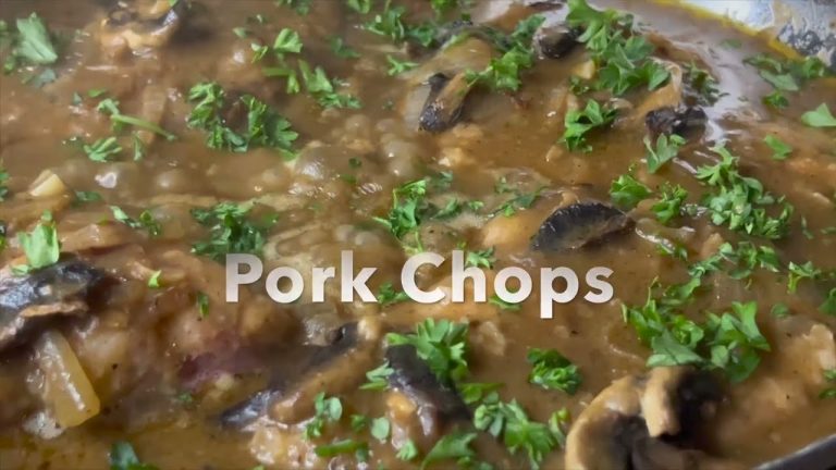 Skillet Smothered Pork Chops & Gravy – I Heart Recipes