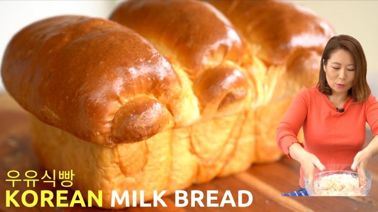 Milk Bread Recipe: SOFT Korean White Milk Bread + Bread Rolls/Dinner Rolls [Roll Ppang 롤빵] 우유식빵 레시피