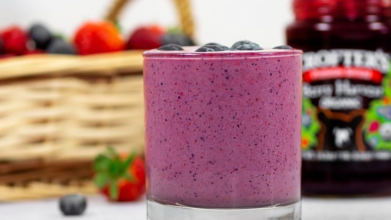 Berry Harvest Nut Butter Smoothie Recipe