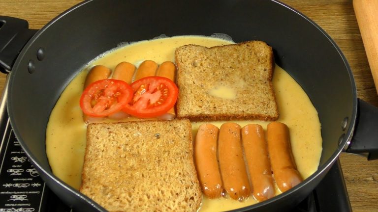 One pan egg toast quick breakfast recipe 🥪 Easy eggs bread and sausages breakfast recipe # 58