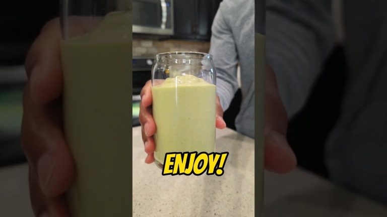 MATCHA BAOBAB Smoothie w/ 25 GRAMS PROTEIN! 🤯💪 | Recipe in Comments!