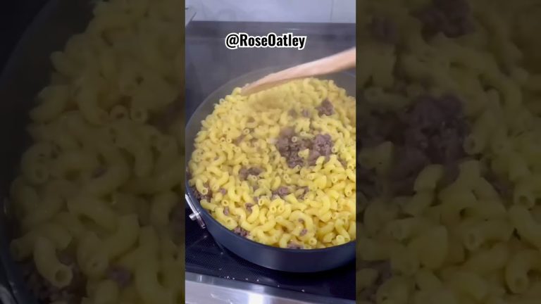 #beefandmac #groundbeefrecipe  #easyrecipe #hamburgerhelper #dinnerideas #cooking #recipes #howto