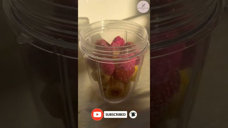 Strawberry Mango Smoothie #shorts #smoothierecipes #strawberrysmoothie #mangosmoothie