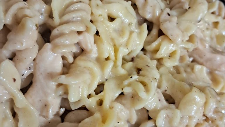 Chicken Alfredo Pasta Recipe | White Sauce Pasta | Creamy Pasta Recipe #viralshorts #shorts