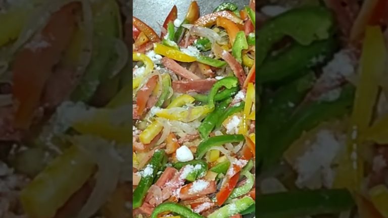 Indian style veggie chunky pasta. #indianfoods #khana_banana_seekhe #pastarecipe #shorts #cooking