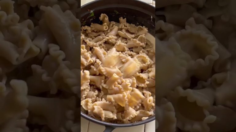 Creamy Mushroom Pasta w/ Greens & Garlicky Breadcrumbs is a mouthful of deliciousness! #shorts