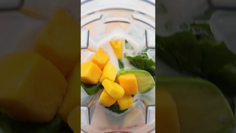 Avocado Mango Smoothie. #shorts #avocadosmoothie #mangosmoothie