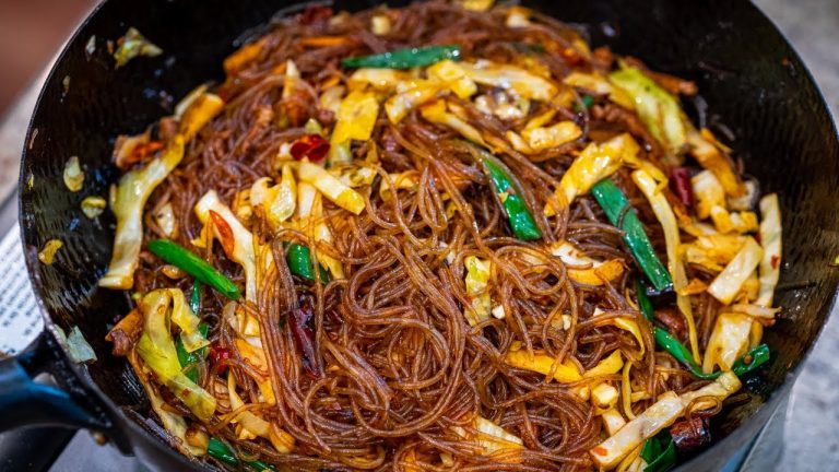 Flavor-Packed Chinese Cabbage Chow Fun Noodles
