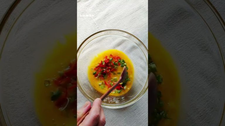 굴전 그냥 부치면 안 돼요. 이렇게 부쳤더니 온가족이 군침을 흘리며 달려듭니다.