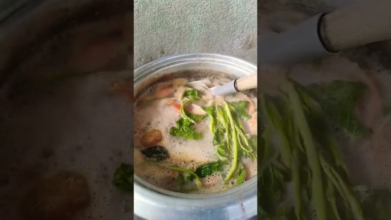 Amazing Shrimp Sinigang steaming hot #seafood #yummy #shorts #shortvideo #foodie #fishing