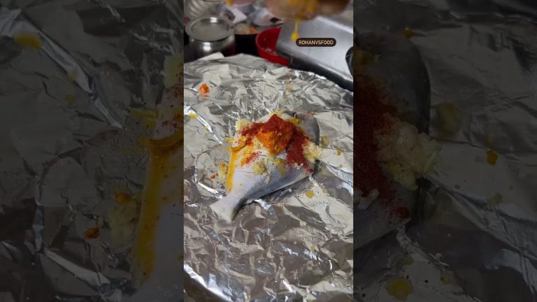 Steamed Pomfret #pomfret #steamed #recipes #seafood #indianfood #recipeshorts #gharkakhana