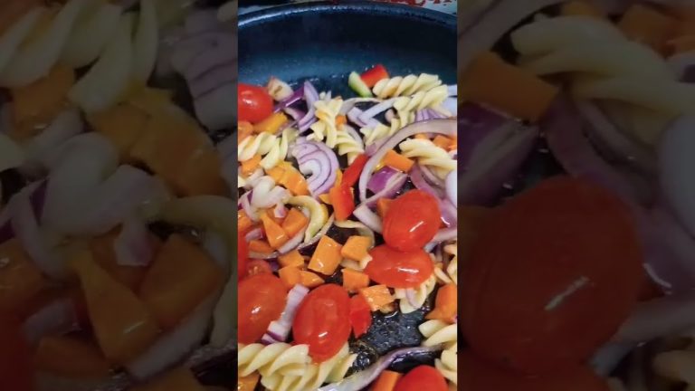 Easy pasta recipe lunch 😋 👌 #shortsfeed #shortsvideo #shorts #ytshorts #food #recipe #ytshorts